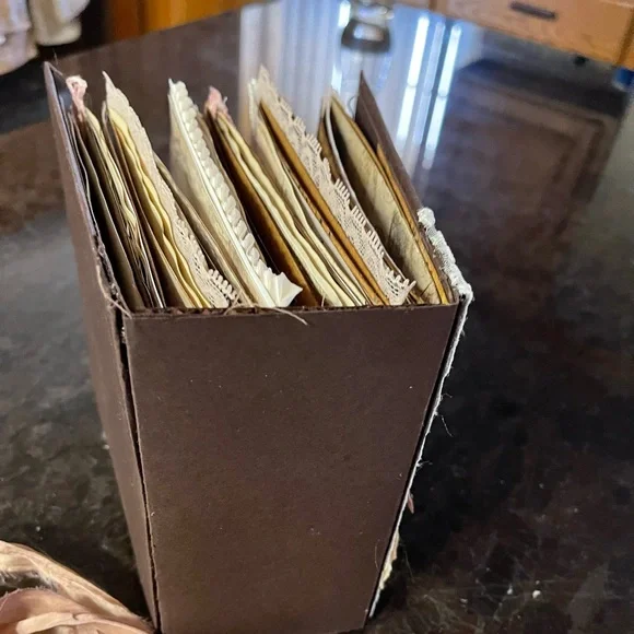 SOLD Junk journal SOLD - Picture 5 of 14